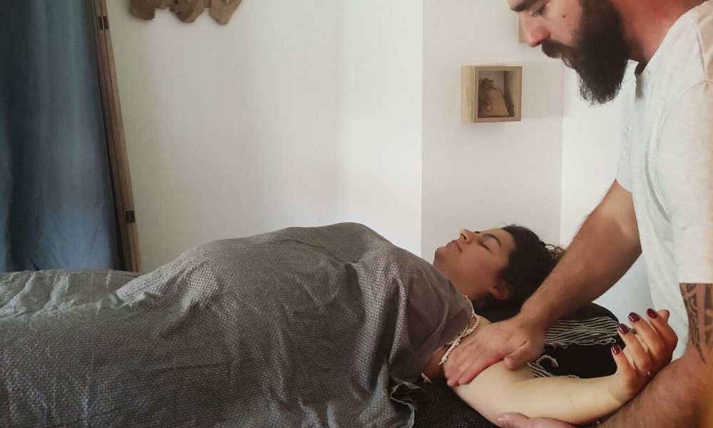 Binôme durant l'Ateliers collectifs de massages à Pontonx-sur-l'Adour